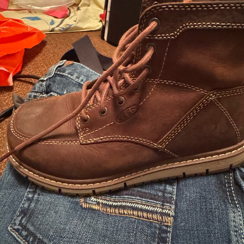Keen Brown Lace Up Boots with Durable Sole Alloy Toe Women’s Sz 8